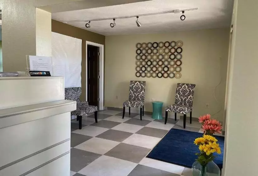 Отель Guest Inn Lake City