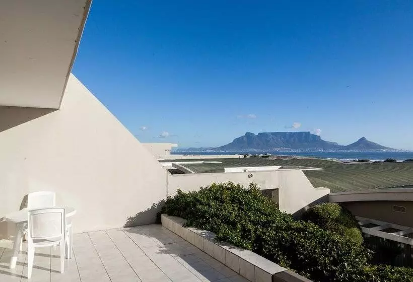 בית מלון כפרי Dolphin Beach