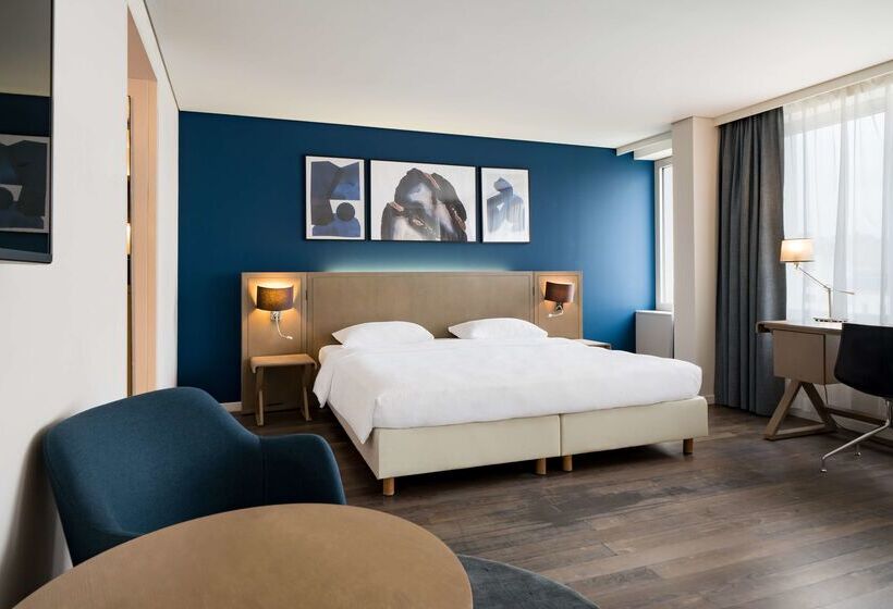 هتل Park Inn By Radisson Antwerp City Centre