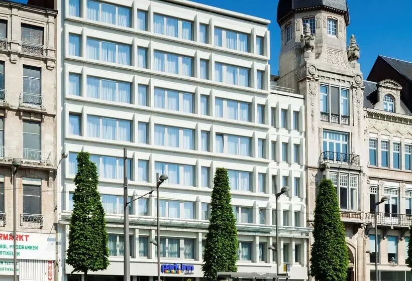 فندق Park Inn By Radisson Antwerp City Centre