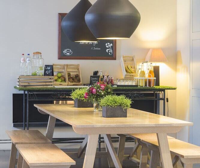 هتل Park Inn By Radisson Antwerp City Centre