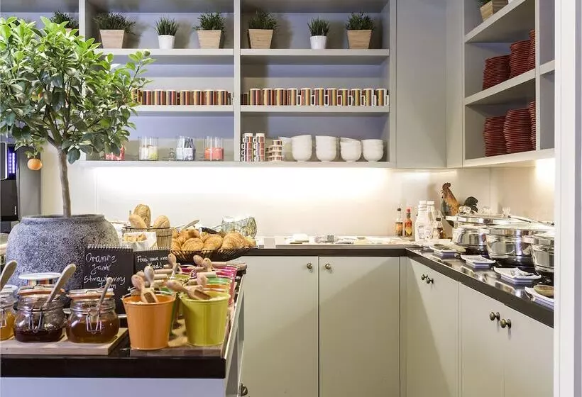 فندق Park Inn By Radisson Antwerp City Centre