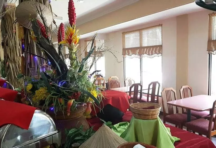 Отель Seri Malaysia Marang