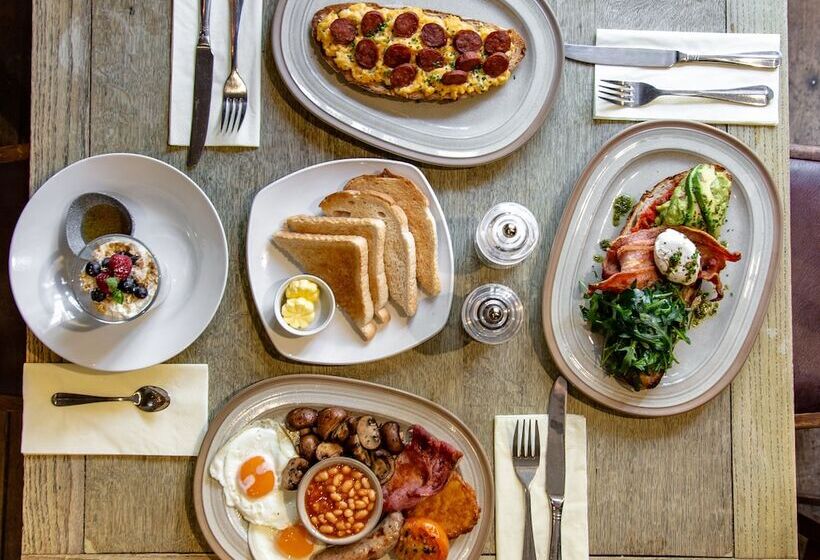 Hotel The Dog & Bear