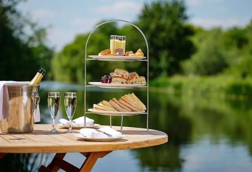 Отель The Kingfisher