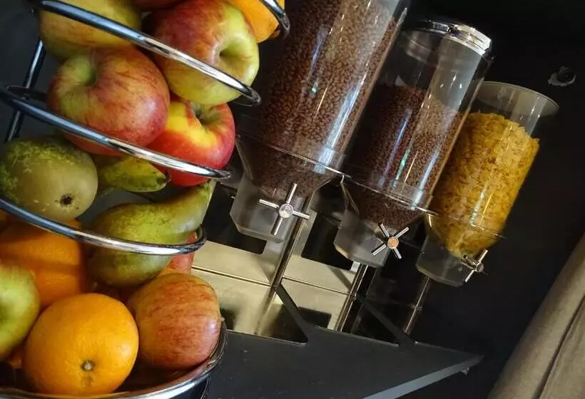 酒店 Sleep & Go Brussels Expo