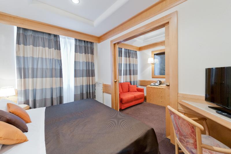 בית מלון כפרי White