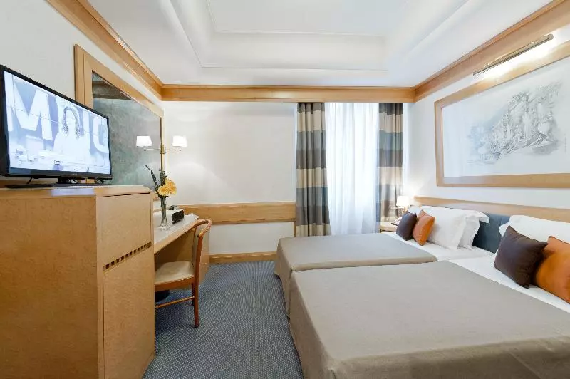 בית מלון כפרי White