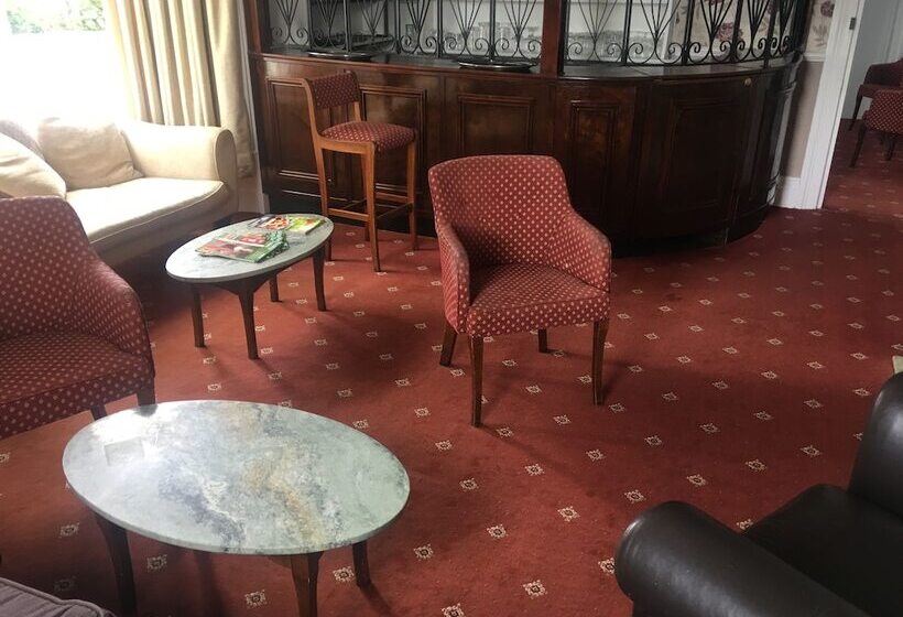 酒店 Winston Manor