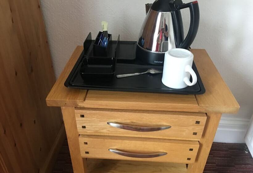 酒店 Winston Manor