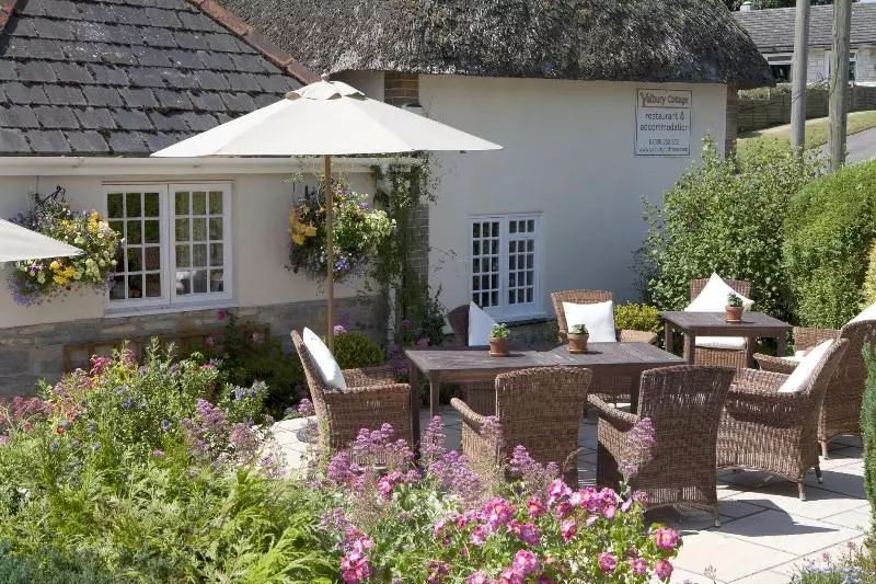 هتل Yalbury Cottage