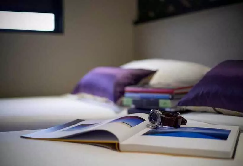 Hotelli 81 Premier Hollywood