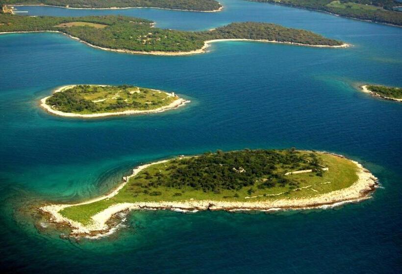 هتل Brijuni Rooms Karmen