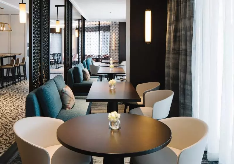 هتل Grand Park City Hall