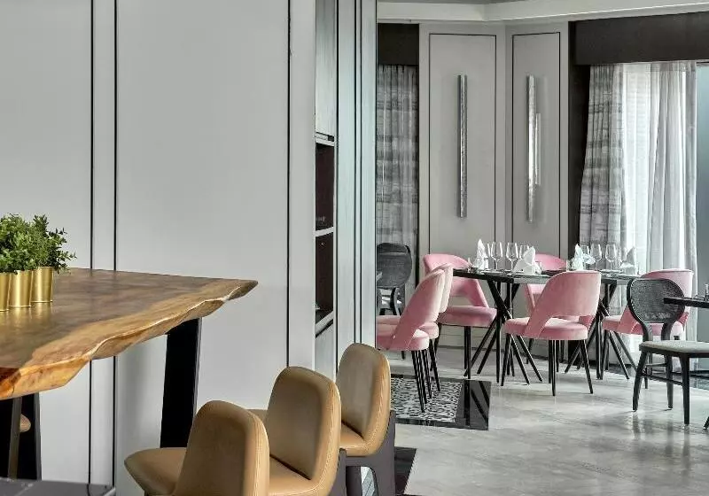 هتل Grand Park City Hall