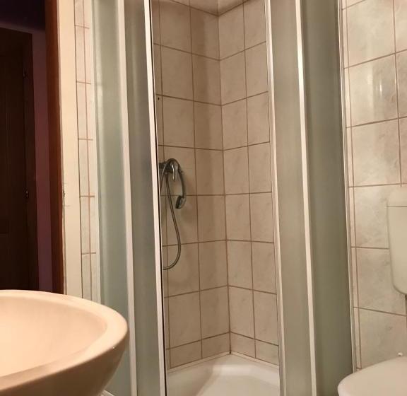 فندق Gösser Club Panzió