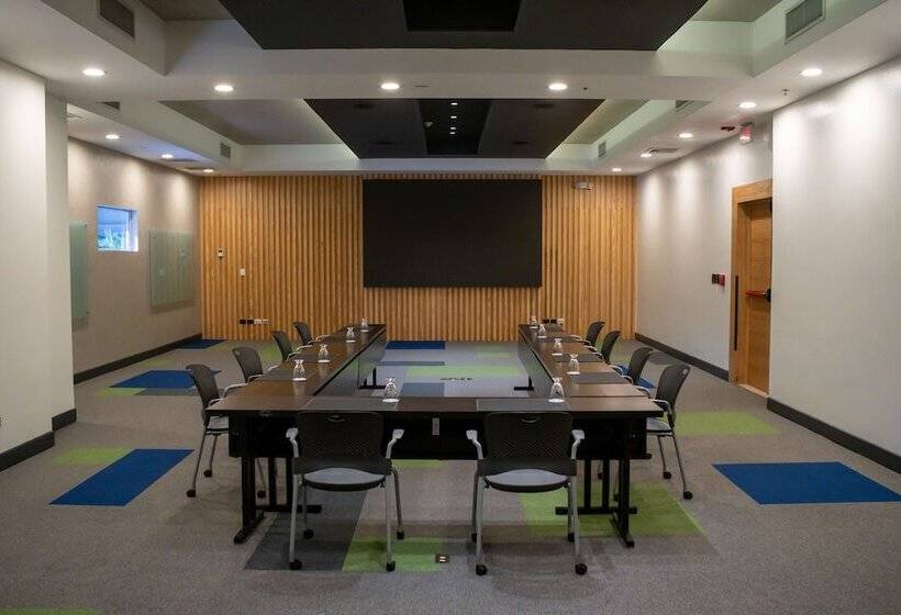 ホテル Hilton San Salvador