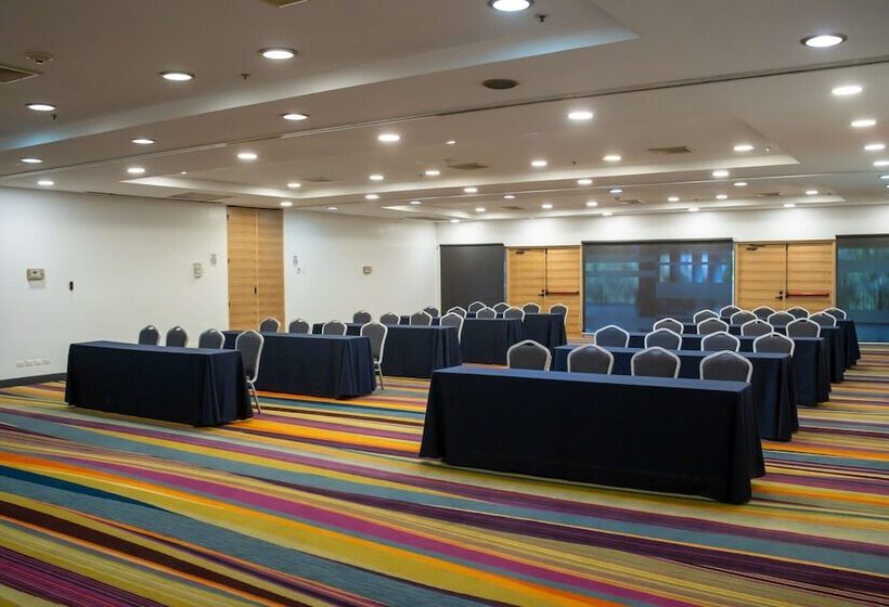 ホテル Hilton San Salvador