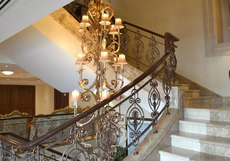 ホテル Sheraton Khalidiya