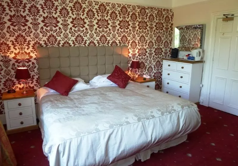 Отель Knavesmire Manor