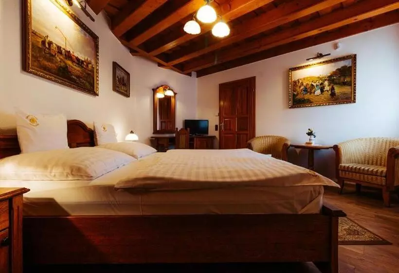 فندق Kulacs Csarda Panzio