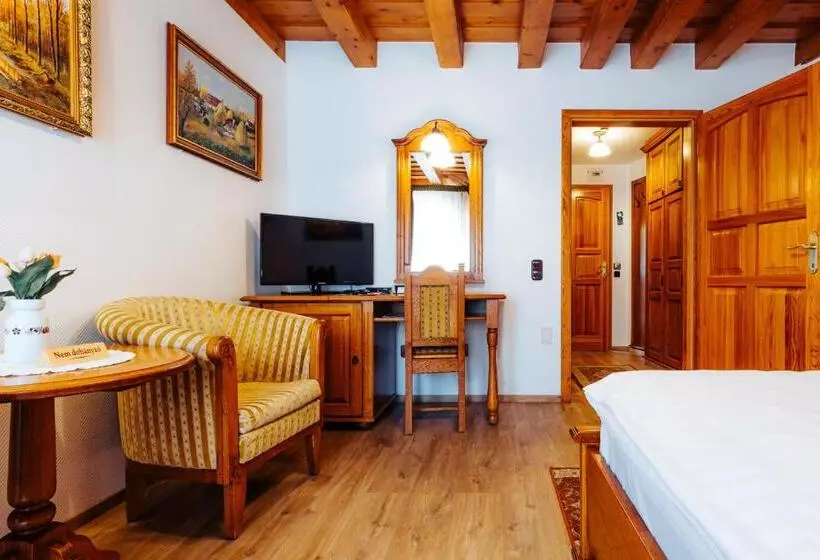 فندق Kulacs Csarda Panzio