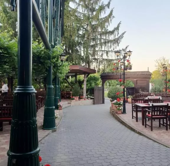 فندق Kulacs Csarda Panzio