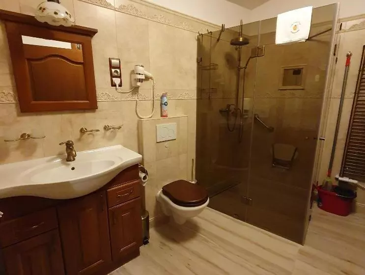 فندق Kulacs Csarda Panzio