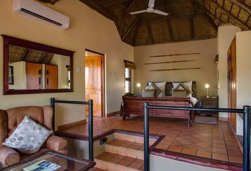 Отель Madikwe River Lodge