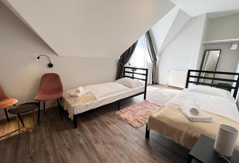 فندق Nussbaum Panzio