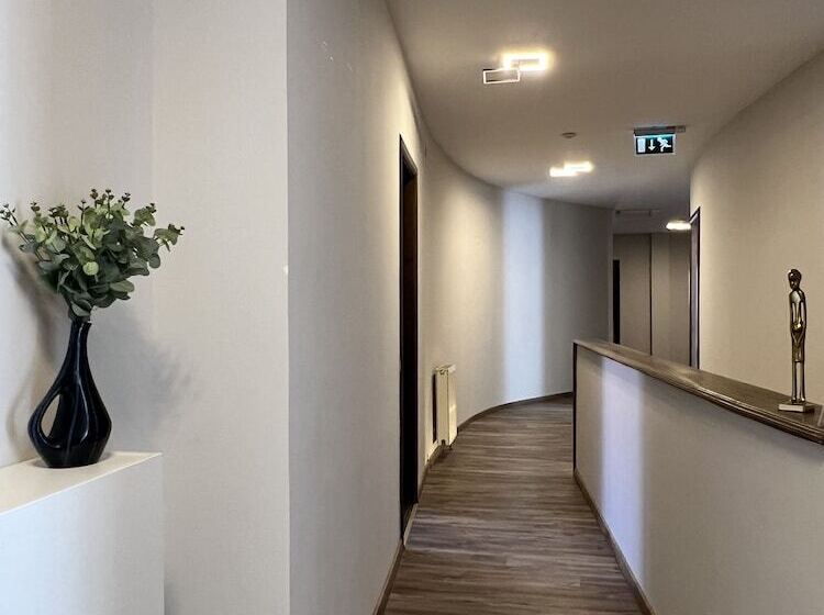 فندق Nussbaum Panzio