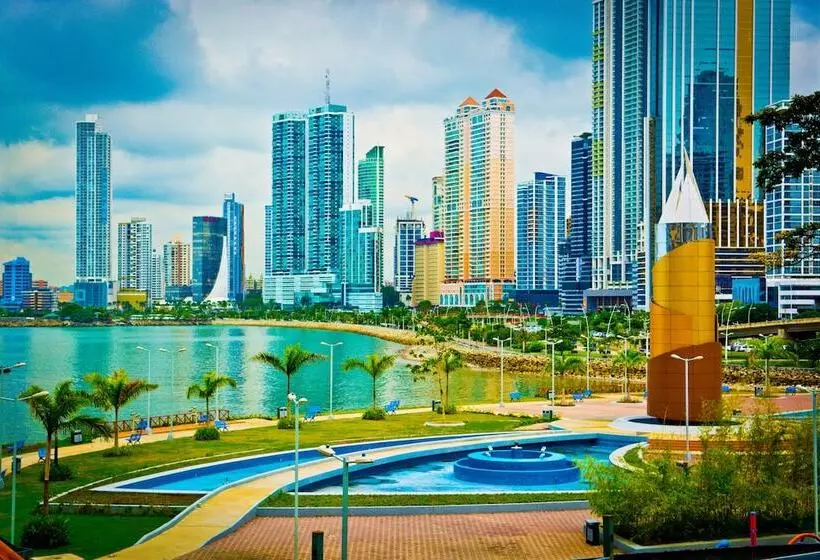 Отель Plaza Paitilla Inn