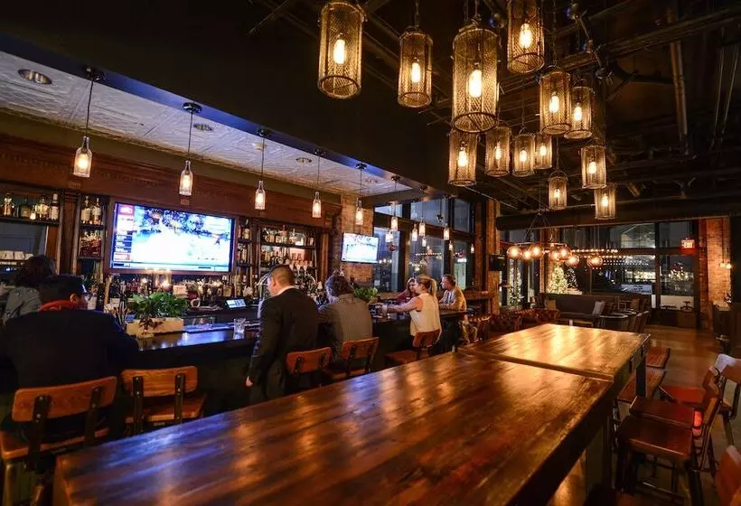 Q&c Hotel And Bar New Orleans, Autograph Collection