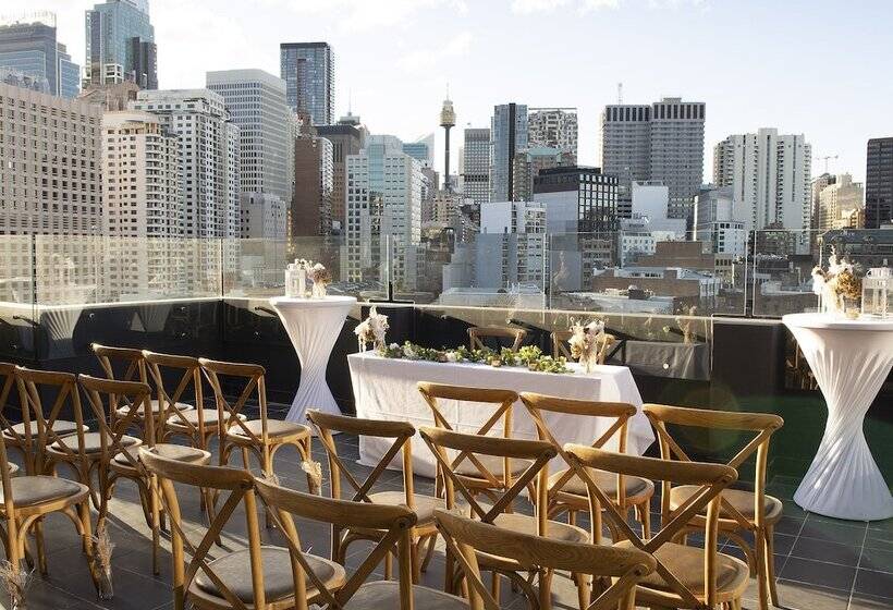 בית מלון כפרי Rydges Sydney Central