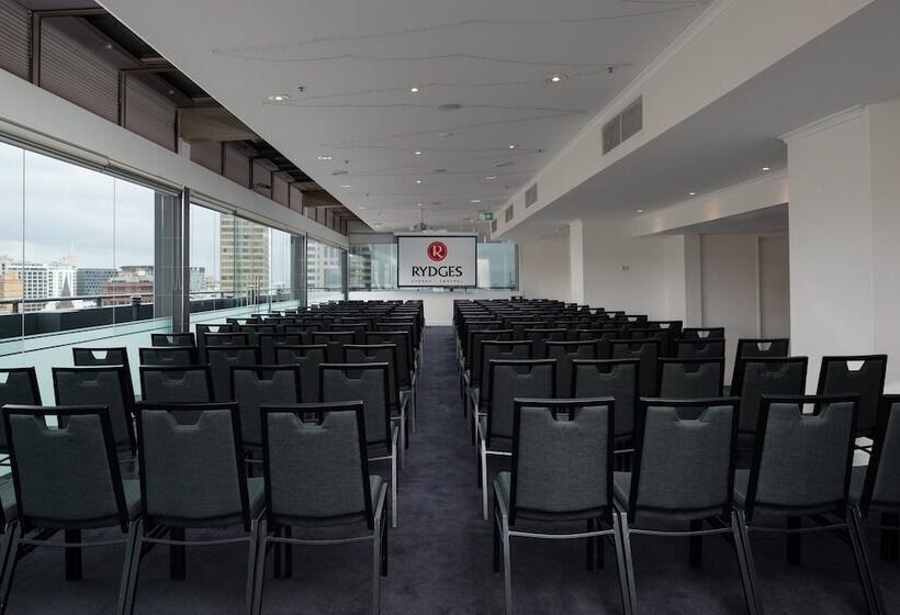 בית מלון כפרי Rydges Sydney Central