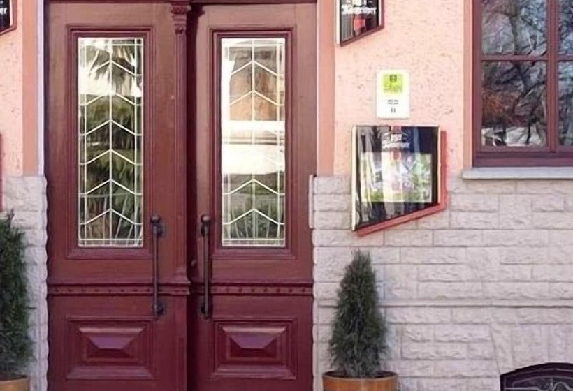 Logis Hotel Stadt Neustadt