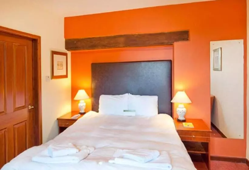 Hunters Hall Inn By Greene King Inns