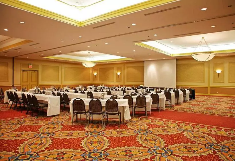 Embassy Suites Hotel Intl Airport