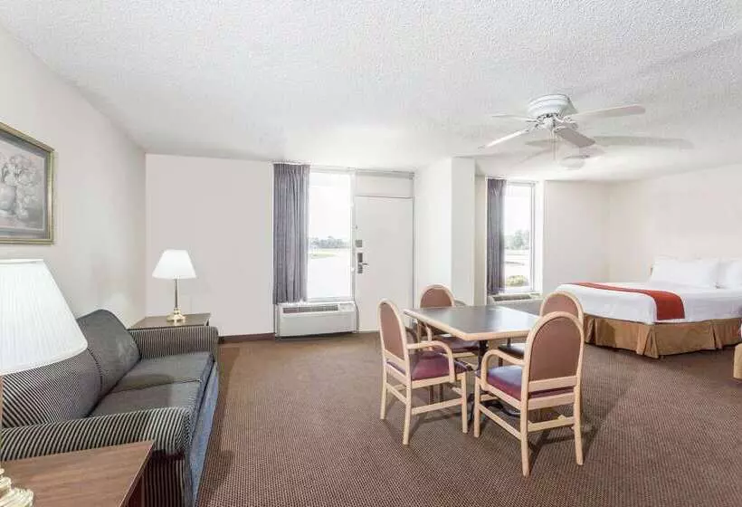 فندق Days Inn By Wyndham Adel I 75