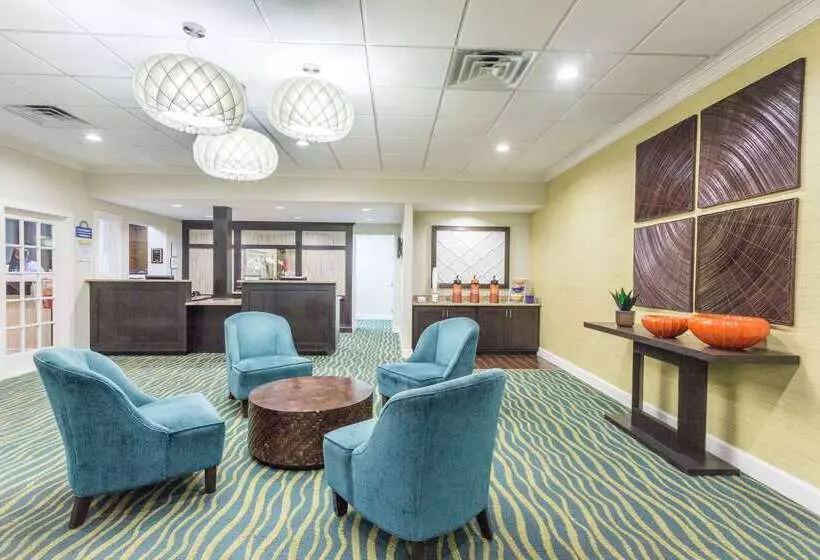 فندق Days Inn By Wyndham Adel I 75