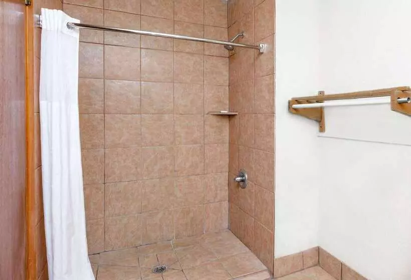 בית מלון כפרי Days Inn By Wyndham Arcadia   Louisiana La