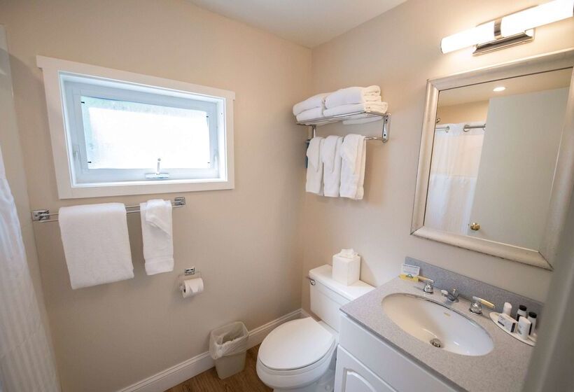 فندق Days Inn By Wyndham Bar Harbor