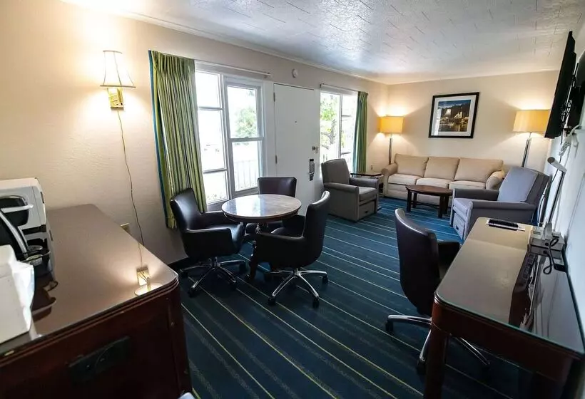 호텔 Days Inn By Wyndham Bar Harbor