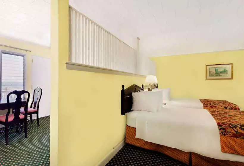 호텔 Days Inn By Wyndham Bar Harbor