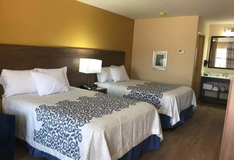 Отель Days Inn By Wyndham Batesville