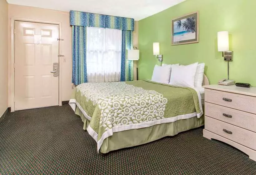 هتل Days Inn By Wyndham Bradenton I75