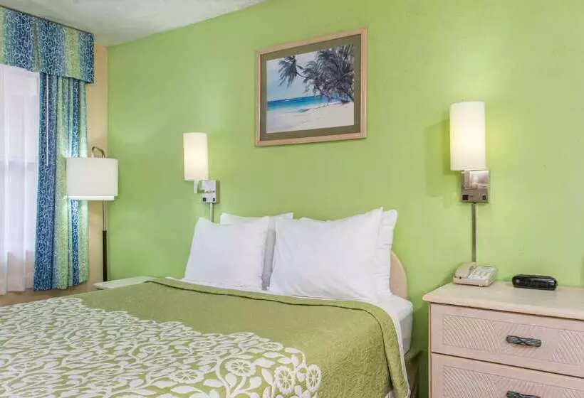 هتل Days Inn By Wyndham Bradenton I75