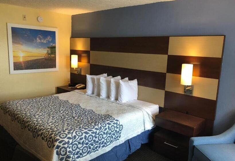 בית מלון כפרי Days Inn By Wyndham Bradenton I75