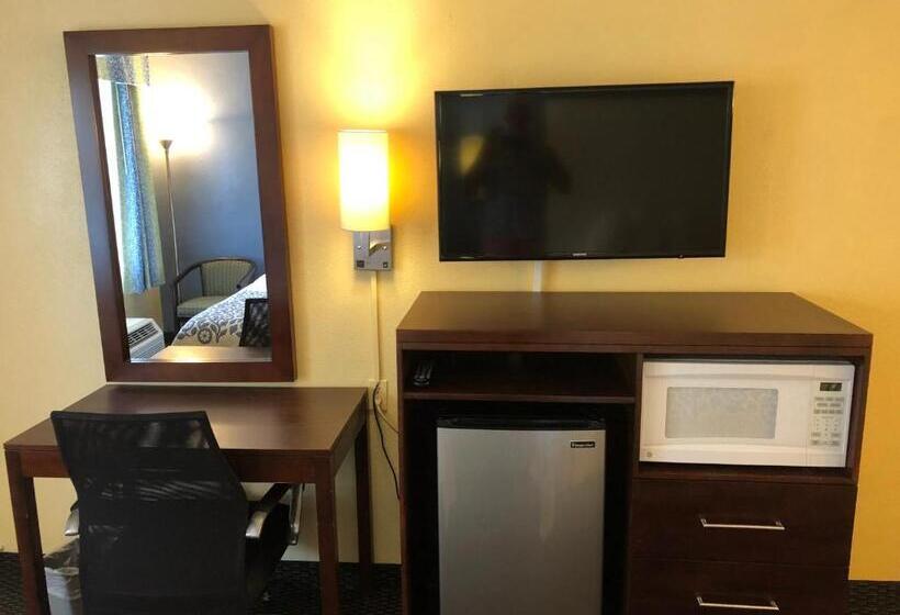 בית מלון כפרי Days Inn By Wyndham Bradenton I75