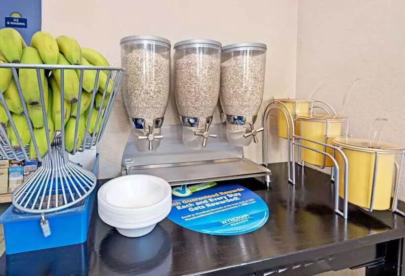 Otel Days Inn By Wyndham Espanola